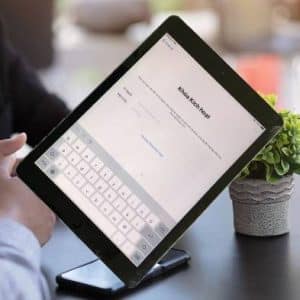 Bypass icloud iPhone iPad Giá Rẻ